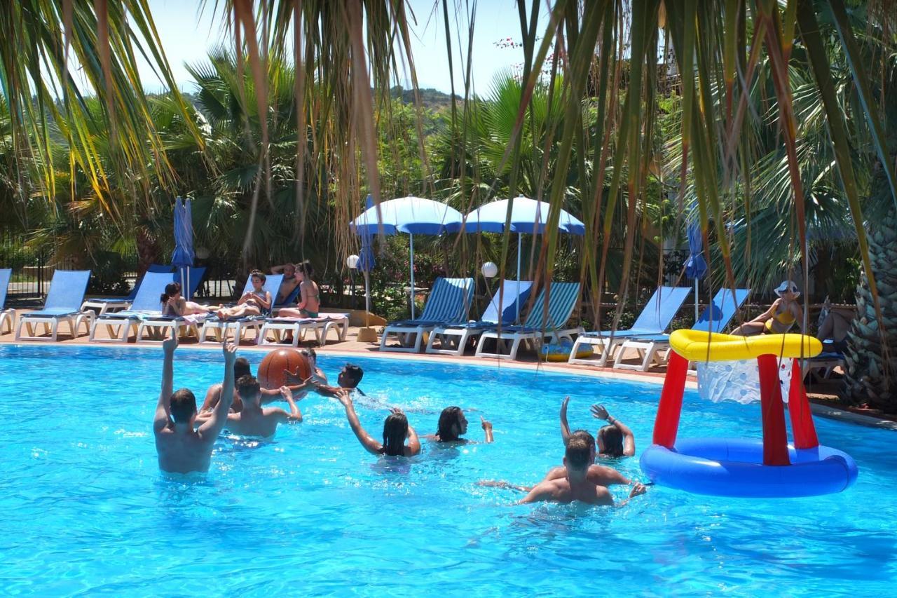 Dolcestate Hotel -Club Campofelice Di Roccella Εξωτερικό φωτογραφία